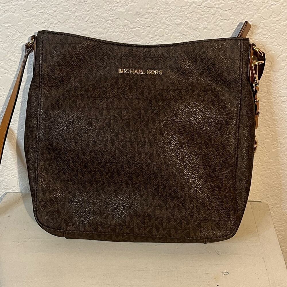 Michael Kors Jet Set Travel Large logo shoulder/ crossbody bag Contemporary